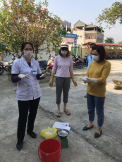 Thực hiện phương châm " phòng bệnh hơn chữa bệnh" và đảm bảo sức khỏe, an tâm cho học sinh. Trường THCS Thanh Bình đã phối hợp với UBND, trung tâm y tế phường Thanh Bình vệ sinh, tiêu độc khử trùng trường học